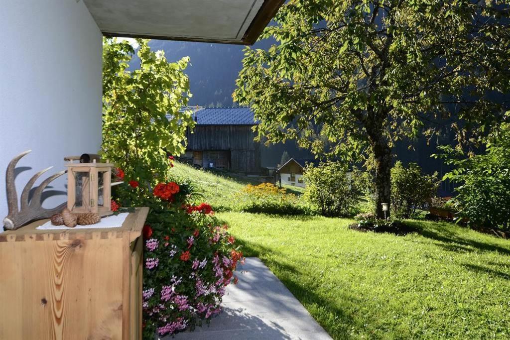 Haus Saler Lägenhet Silbertal Exteriör bild