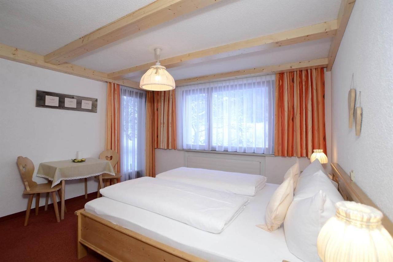 Haus Saler Lägenhet Silbertal Exteriör bild